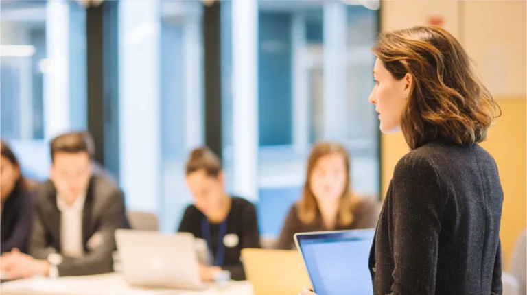 Formation Social Selling : Boostez votre carrière juridique avec Emmanuelle Petiau